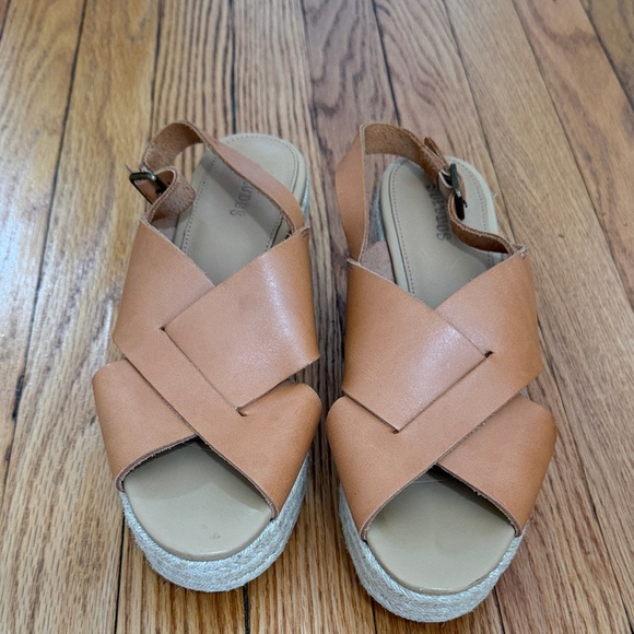 Soludos Tan Leather Cross-Strap Espadrille Wedge Sandals - Picture 2 of 5